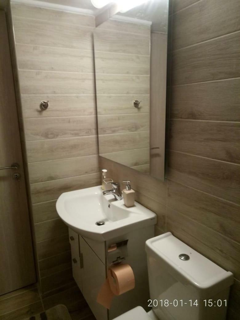 Modern, Ideally Located Studio Apartment เอเธนส์ ภายนอก รูปภาพ
